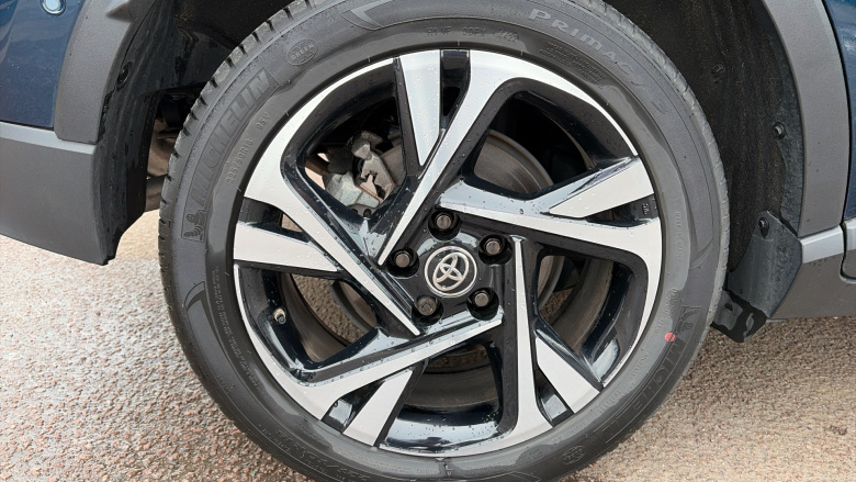 Toyota C-HR 1.8 Hybrid Design 5dr CVT Hybrid Hatchback